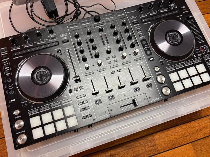 DDJ-RX 4 kanaals Rekordbox Controller/mixer, Musique & Instruments, DJ sets & Platines, Utilisé, Platine, Pioneer, Enlèvement
