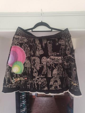 Desigual rokje XL beschikbaar voor biedingen
