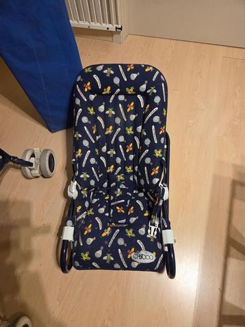 Kinderstoeltje en opplooibaar park beschikbaar voor biedingen