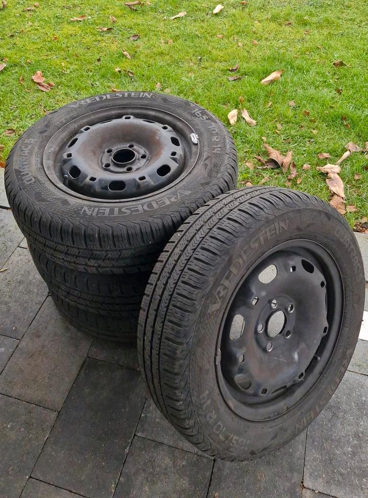 4 plaatmetalen velgen + 4 VREDESTEIN 165/70R14 4-seizoensban, Auto diversen, Aanhangwagen-onderdelen, Ophalen