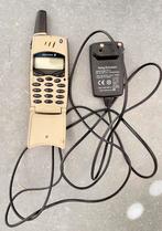 T 28S Sony-Ericsson vintage jaren 90, Ophalen of Verzenden, Gebruikt, Inklapmodel, Fysiek toetsenbord