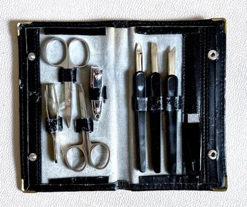 Pochette Pédicure-Manucure (Pochette abîmée) Jamais Utilisé, Enlèvement ou Envoi, Utilisé