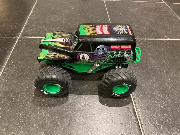 Monster Jam Gravedigger (telegeleid), Hobby en Vrije tijd, Modelbouw | Radiografisch | Auto's, Gebruikt, Auto onroad, Elektro