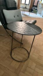 Ethnicraft bijzettafel van zwart metaal, Minder dan 55 cm, Metaal of Aluminium, Rond, Ophalen