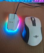 Draadloze RGB-muis met oplaadstation, Computers en Software, Rechtshandig, Muis, Gebruikt, Gaming muis