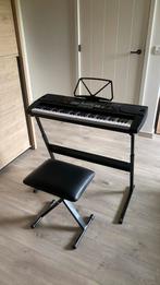 •	Beginner keyboard set – 61 toetsen met stoeletje, Muziek en Instrumenten, Ophalen, Gebruikt, 61 toetsen, Met standaard