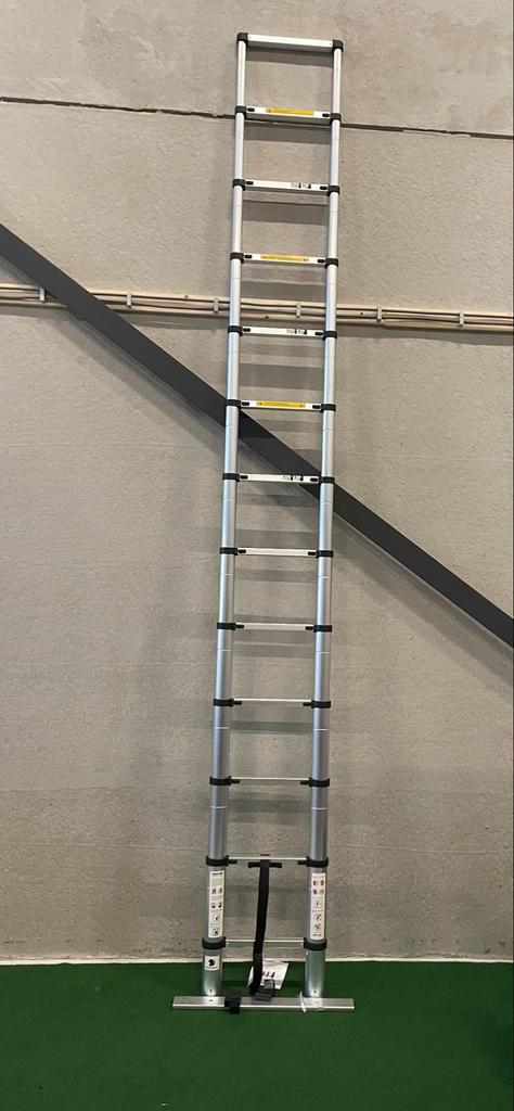 Nieuwe 3.8/4.4M telescoop ladder. Showroom, Doe-het-zelf en Bouw, Ladders en Trappen, Nieuw, Ladder, Ophalen