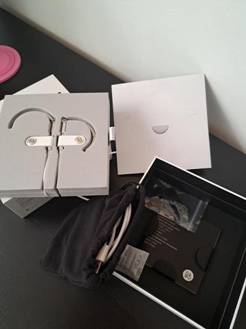 B&O Earset - In-ear Wit beschikbaar voor biedingen