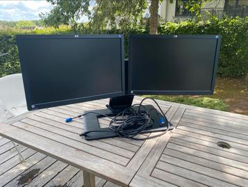 2 x HP 22- inch LCD monitor met stevige voet, Enlèvement, Comme neuf