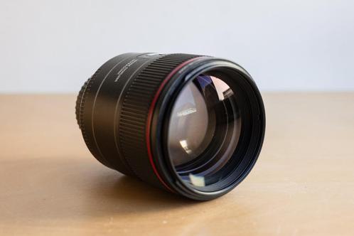 Canon EF 85mm 1.4 L IS USM, Audio, Tv en Foto, Foto | Lenzen en Objectieven, Zo goed als nieuw, Standaardlens, Ophalen