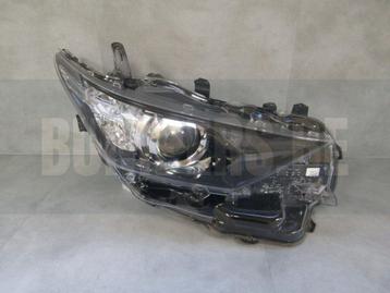 Koplamp Toyota Auris 2 II FACELIFT 15-18 81130-02K30 RECHTS  beschikbaar voor biedingen