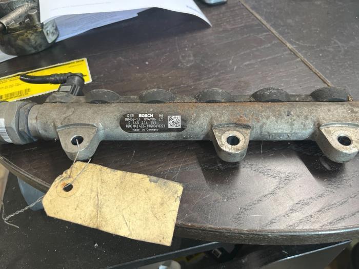 Brandstofverdeler van een Nissan Qashqai, Auto-onderdelen, Brandstofsystemen, Nissan, Gebruikt, 3 maanden garantie