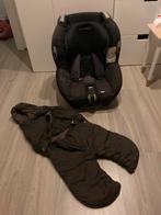 Autostoel met bijhorende winterslaapzak, Ophalen, Zo goed als nieuw, Isofix