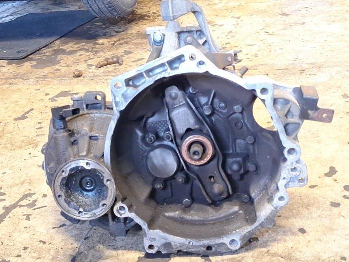 Versnellingsbak van een Volkswagen Beetle, Auto-onderdelen, Transmissie en Toebehoren, Volkswagen, Gebruikt, 3 maanden garantie