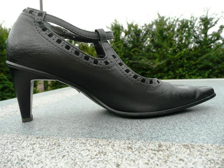 zwarte, originele, lederen damesschoenen Fatale maat 38,5, Kleding | Dames, Schoenen, Zo goed als nieuw, Dansschoenen, Zwart, Ophalen of Verzenden