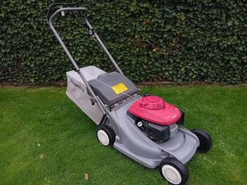 Grasmaaier honda zelftekker beschikbaar voor biedingen