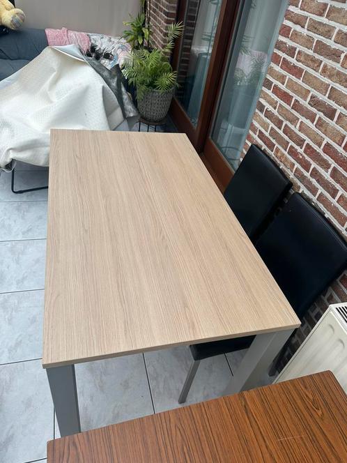 Tafel van gero wonen 6maand oud in top staat, Huis en Inrichting, Tafels | Bijzettafels, Ophalen