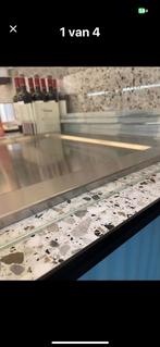 Koelplaat met glas er bij, Ophalen