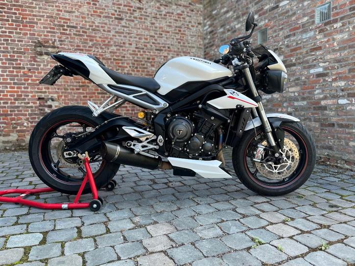 Street Triple RS, Motoren, Motoren | Triumph, Particulier, Naked bike, meer dan 35 kW, 3 cilinders, Motorrijbewijs A, ABS, LED Verlichting