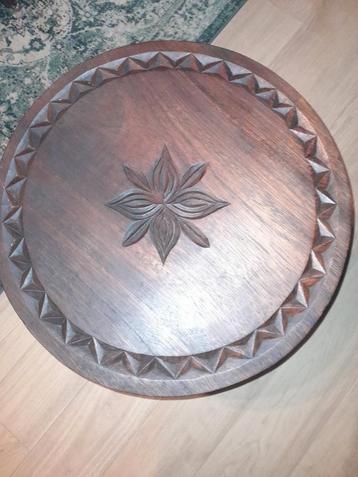 Table d'appoint africaine
