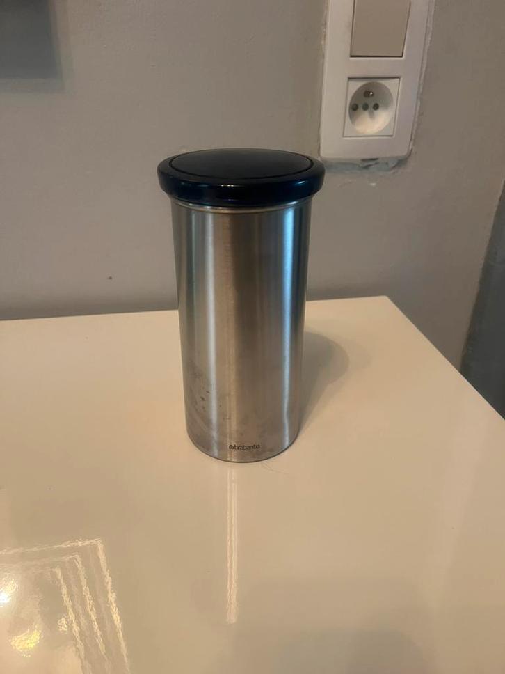 Brabantia Boîte pour 18 dosettes de café bleu, Huis en Inrichting, Woonaccessoires | Prullenbakken, Zo goed als nieuw, Ophalen of Verzenden