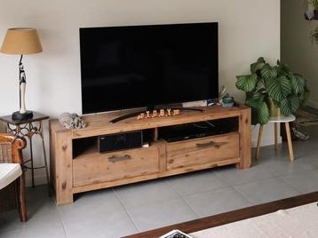 Prachtige grote tv-stereokast in vol hout met 2 lade's.. beschikbaar voor biedingen