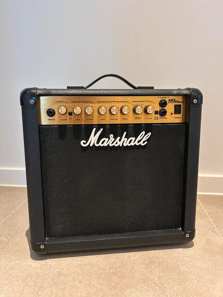 Marshall MG15DFX versterker, Muziek en Instrumenten, Versterkers | Bas en Gitaar, Zo goed als nieuw, Ophalen