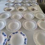 Lot retro/vintage borden in zeer goede staat, Huis en Inrichting, Ophalen, Zo goed als nieuw, Porselein, Bord(en)