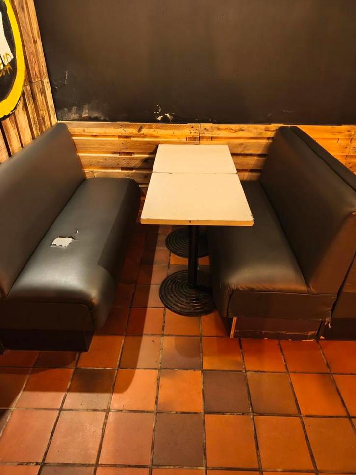 Banquette + table + disco bar horeca, Maison & Meubles, Canapés | Sofas & Chaises Longues, Enlèvement