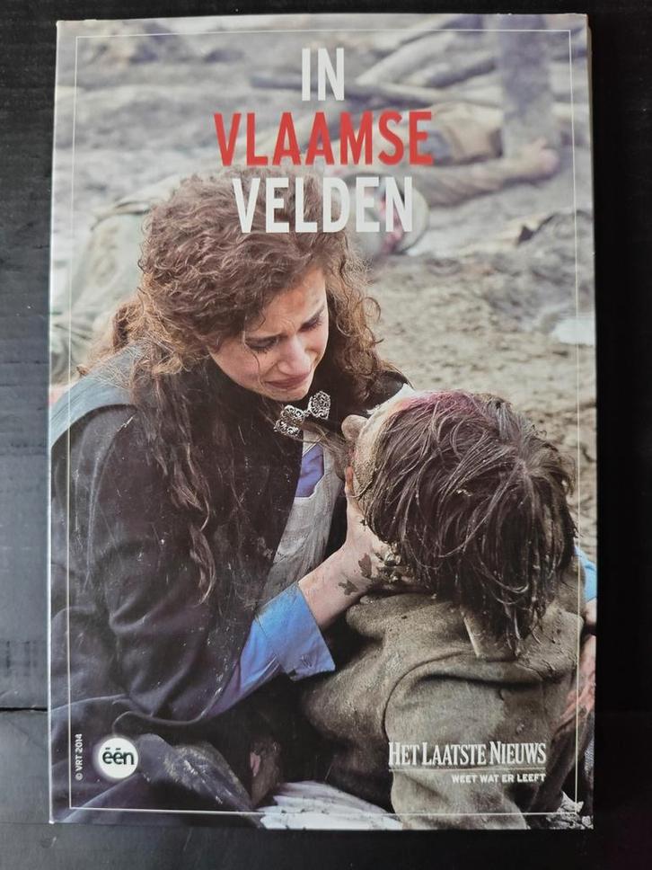 In Vlaamse Velden - Vlaamse topserie!, CD & DVD, DVD | TV & Séries télévisées, Utilisé, Drame, Coffret, À partir de 12 ans, Envoi