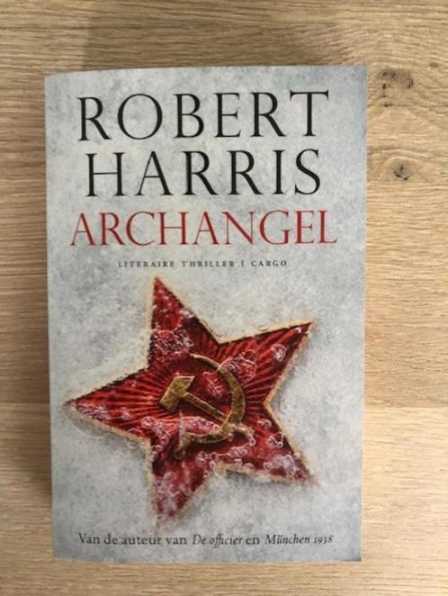 Archangel - historische thriller, Boeken, Thrillers, Zo goed als nieuw, België, Verzenden