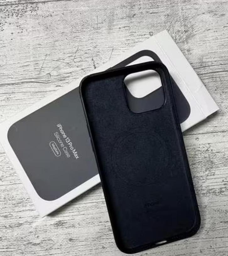 magsafe siliconen hoes iphone 13 pro max, Télécoms, Téléphonie mobile | Housses, Coques & Façades | Apple iPhone, Comme neuf, Façade ou Cover