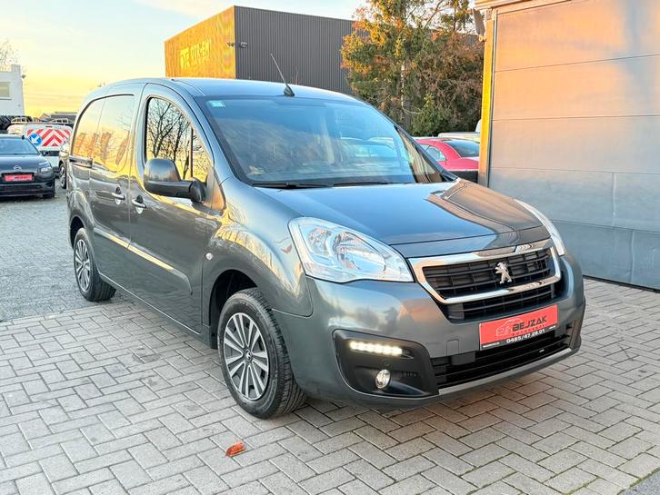 Peugeot Partner 1.6HDi lichtevracht 2018 1j garantie euro6b, Auto's, Peugeot, Bedrijf, Te koop, Partner, Centrale vergrendeling