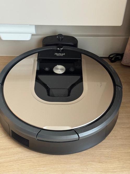 Robotstofzuiger IRobot Roomba 966, Elektronische apparatuur, Stofzuigers, Gebruikt, Robotstofzuiger, Reservoir, Ophalen