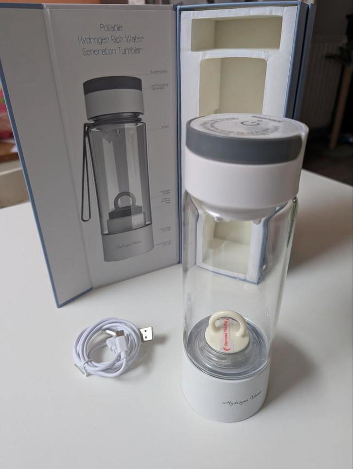 Bouteille à eau hydrogénée – neuve, Sports & Fitness, Gourdes d'eau, Enlèvement ou Envoi