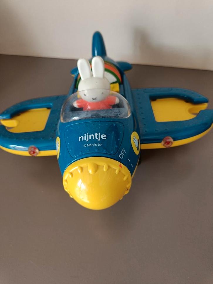 Vliegtuig Nijntje, Kinderen en Baby's, Speelgoed | Educatief en Creatief, Zo goed als nieuw, Ontdekken, Met licht, Met geluid