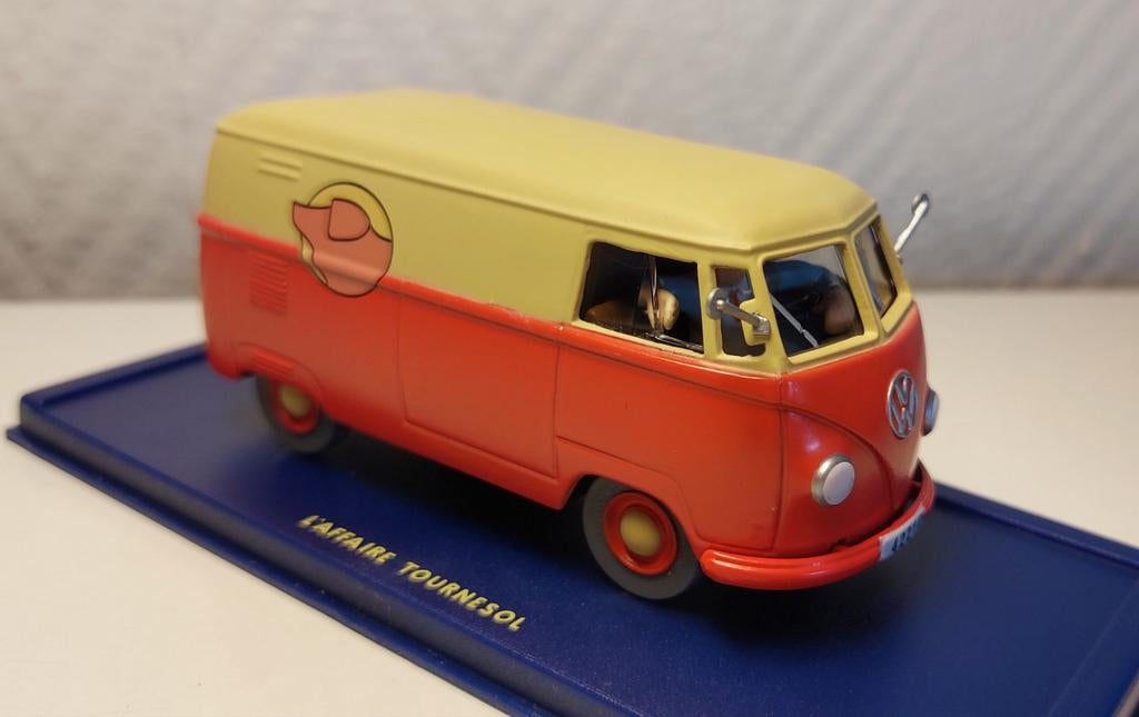 KUIFJE Atlas auto 1/43 'De VW combi', Ophalen of Verzenden, Kuifje, Zo goed als nieuw, Beeldje of Figuurtje