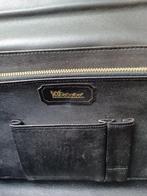 DELVAUX Sac vintage noir siglé, Bijoux, Sacs & Beauté, Sacs | Sacs Femme, Envoi, Noir