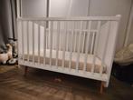 Ledikant QUAX + matras Aerosleep+ bijbehoren, Ophalen, Zo goed als nieuw, Ledikant