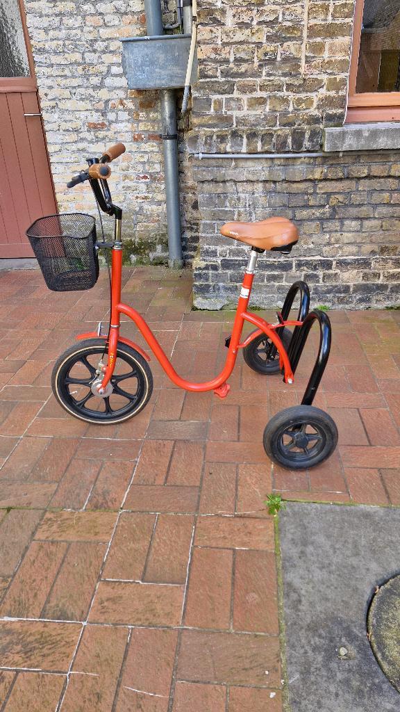 Driewiel loophulp, Diversen, Rollators, Zo goed als nieuw, Ophalen