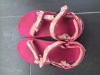 Sandales Teva roses taille 32, Enlèvement ou Envoi, Utilisé