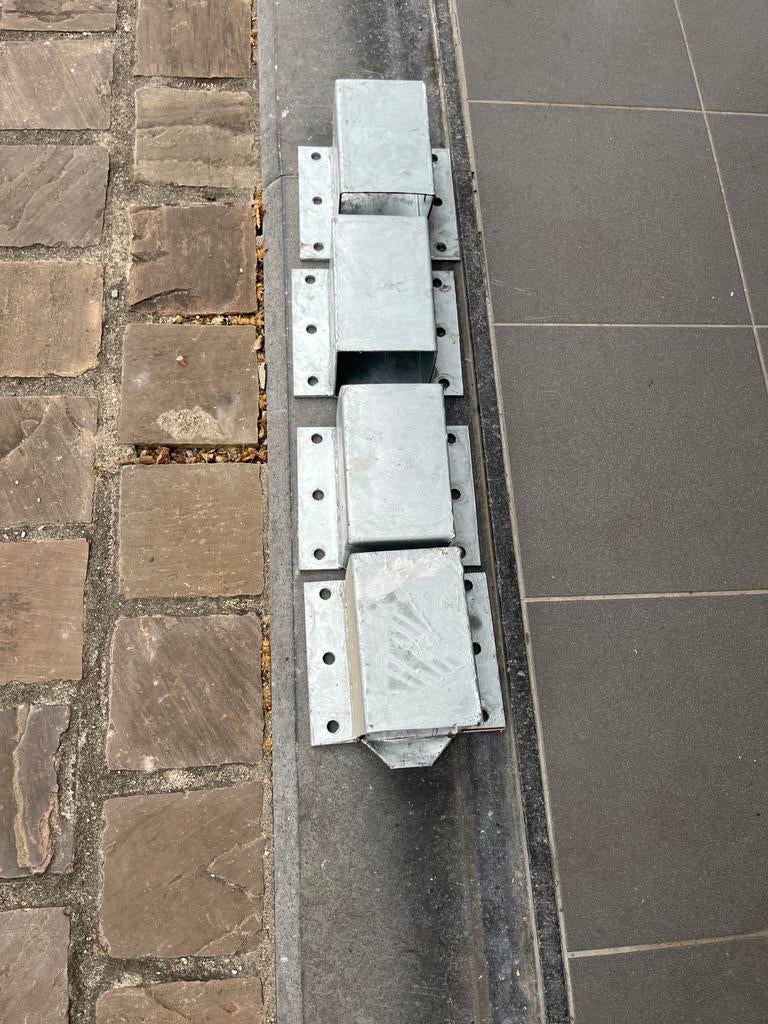 RVS L-U paalhouder, Ophalen, Zo goed als nieuw