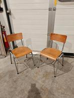 Schoolstoelen, Enlèvement