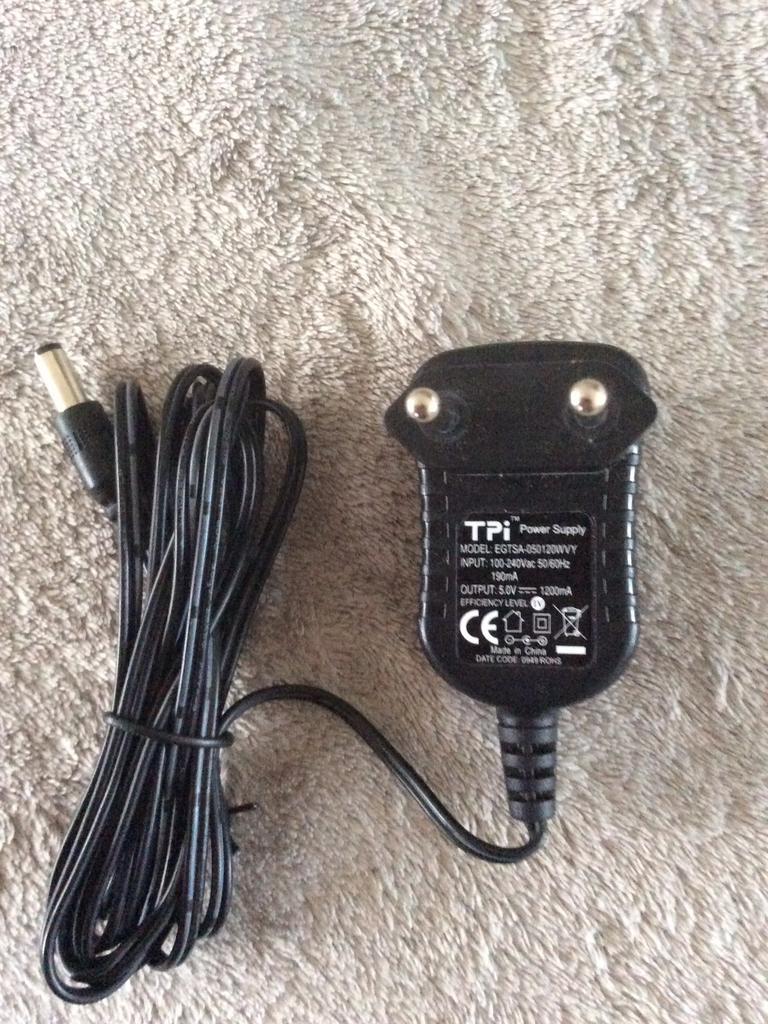 Chargeur pour téléphone portable ou tablette, Télécoms, Enlèvement, Comme neuf