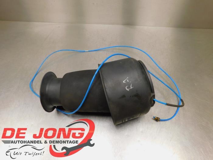 Luchtbalg van een BMW 5-Serie, Auto-onderdelen, Ophanging en Onderstel, BMW, Gebruikt, 3 maanden garantie, Ophalen of Verzenden