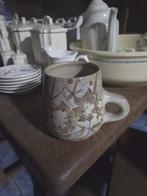 ANCIEN MUG TASSE ORIGINAL - VINTAGE - Signé D.B, Enlèvement ou Envoi