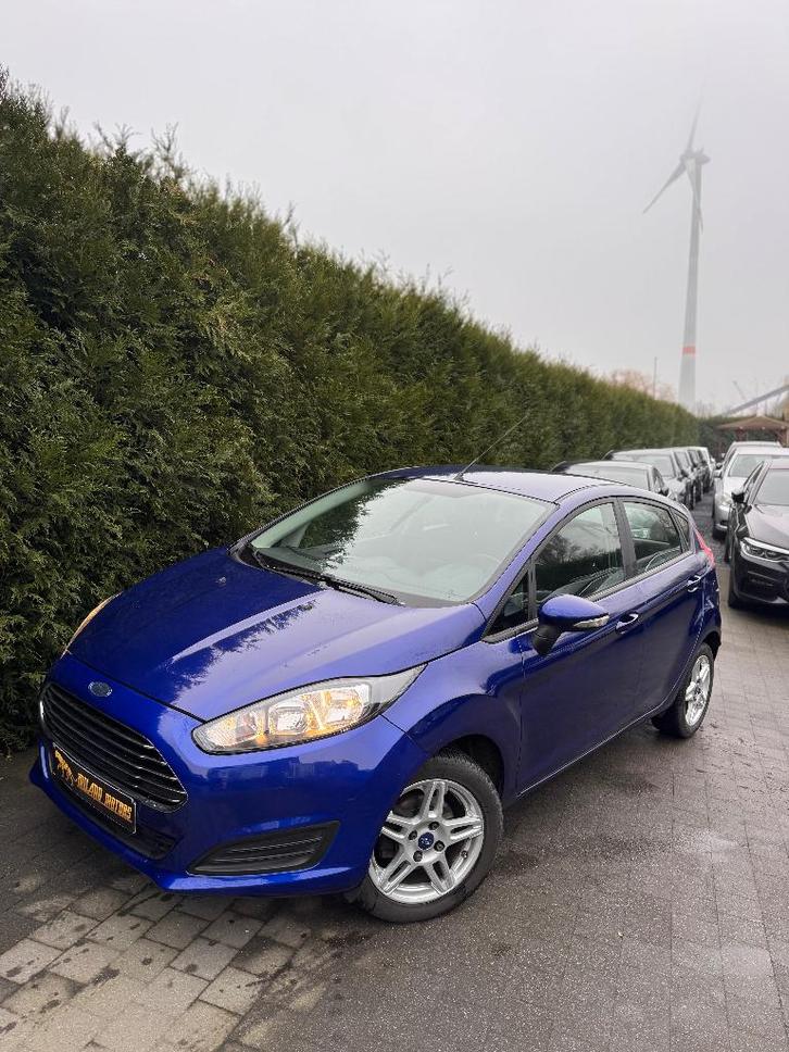 Ford Fiesta 2015 79000KMS, Auto's, Ford, Bedrijf, Te koop, Fiësta, ABS, Airbags, Airconditioning, Alarm, Bluetooth, Boordcomputer