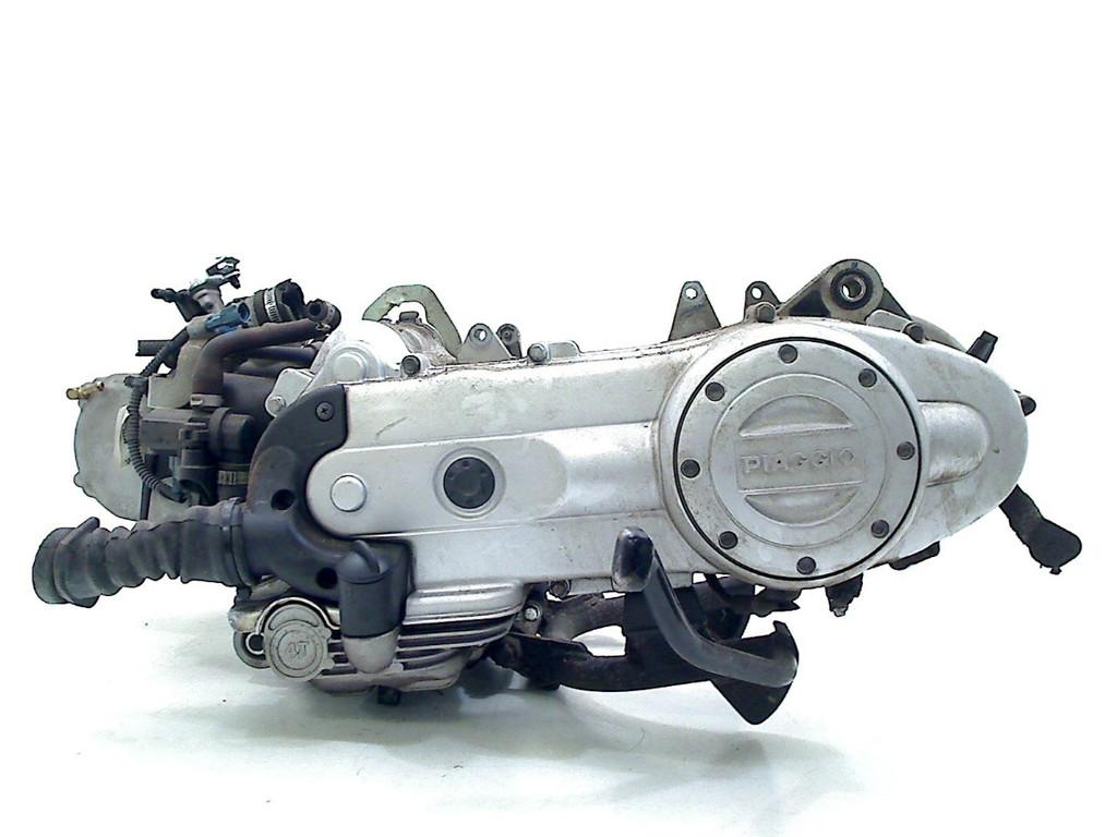 MOTORBLOK Sprint 4T 2021-2025 (C25 E5 iGET EMEA 50cc), Piaggio, Gebruikt, P.J. Troelstraweg 8 8
3144 CX  MAASSLUIS, NL, Info@cama-motorparts.nl