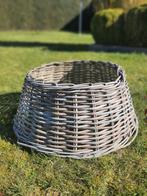 COURONNE EN ROTIN - 20 euros, Enlèvement