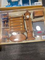 Houten miniatuurmeubeltjes, Verzamelen, Ophalen, Zo goed als nieuw, Poppenhuis